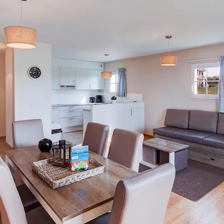 For 8 People With Lateral Seaview Apartment *